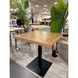 Table carrée chêne Artisan...