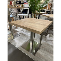 Table carrée chêne Artisan...